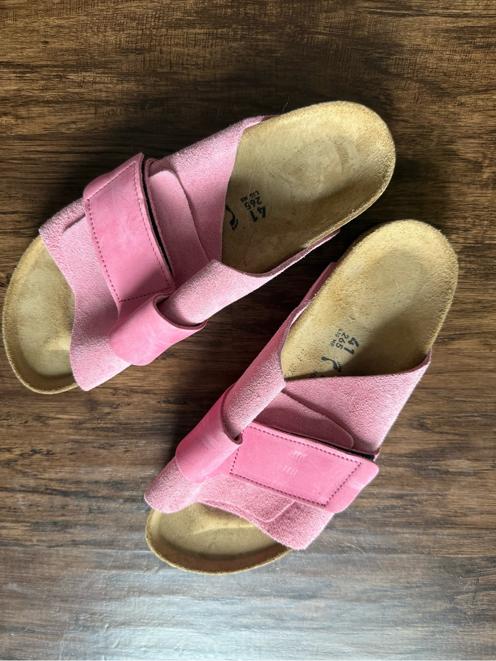 Birkenstock Oita sandals in Candy Pink suede - Picture 2 of 8